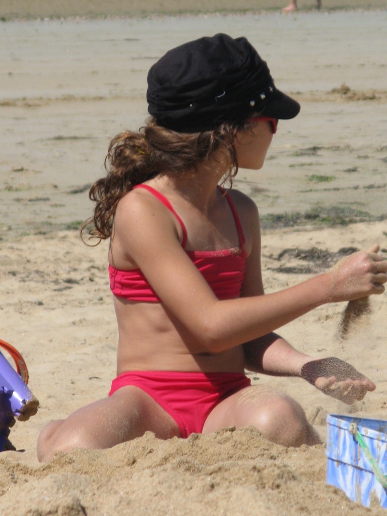 Girl 2 at the beach (33).JPG