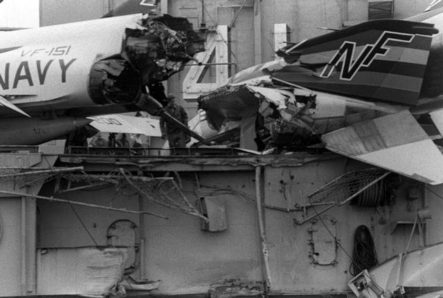 USS Midway 29-07-1980 (2).jpg