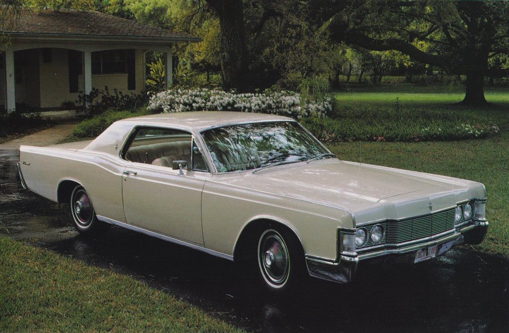 1968 Lincoln Coupe 1.jpg