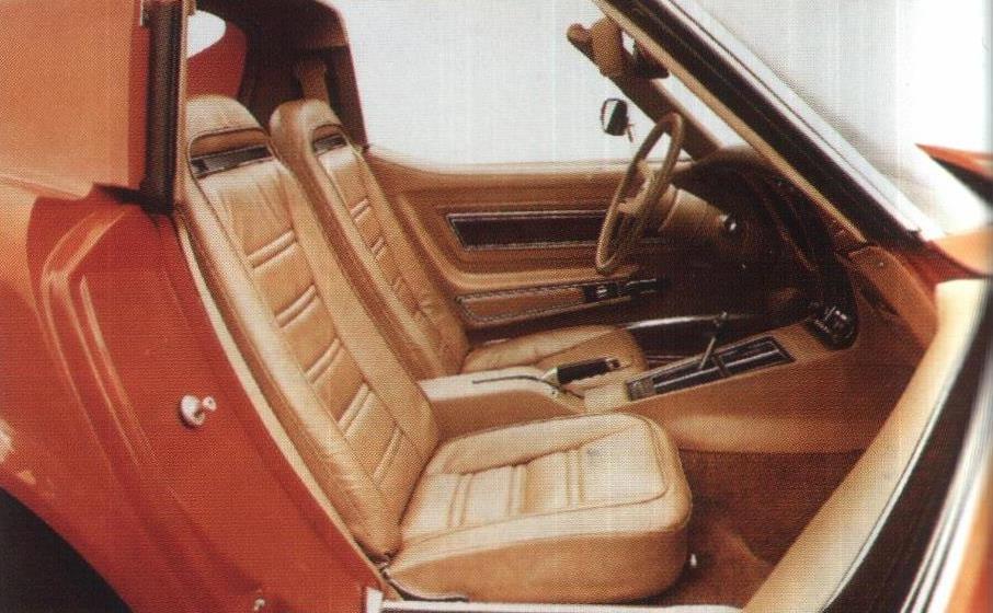 1976 Corvette Cocpit.jpg