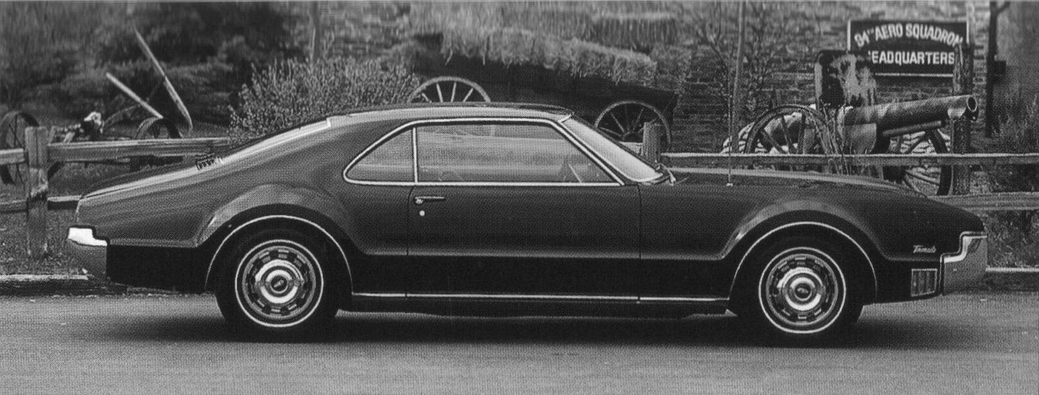 1966 Toronado.jpg