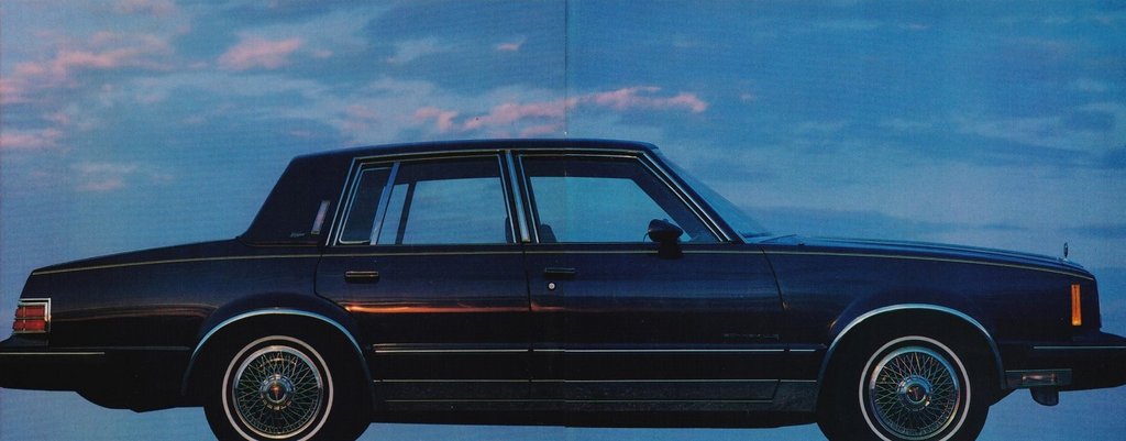 1986 Pontiac Bonneville.jpg