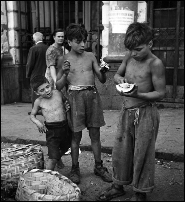 1944 Naples 2.jpg