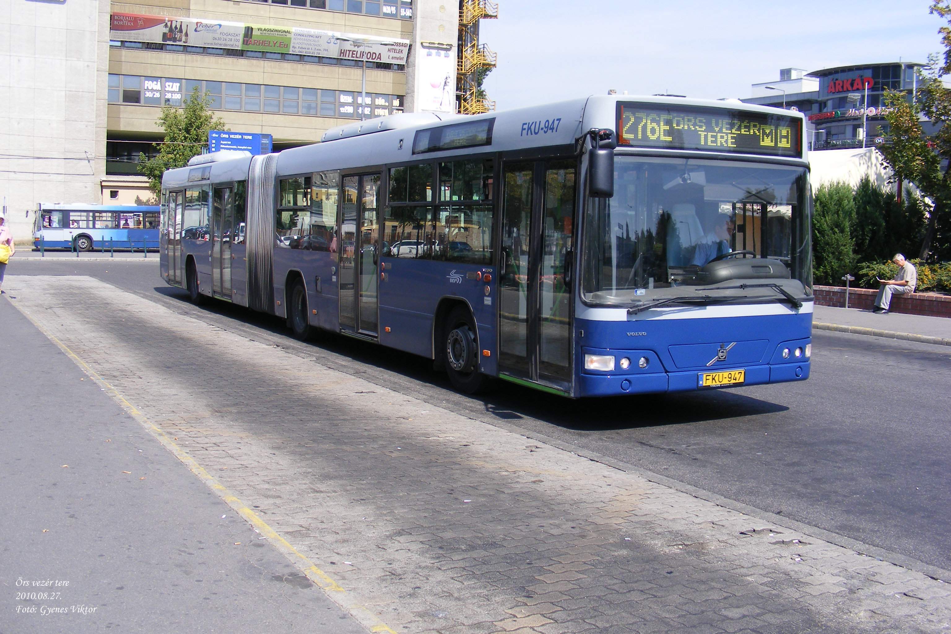 Busz FKU-947_3.jpg