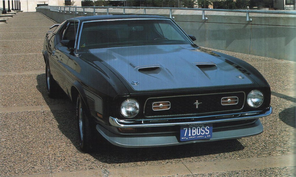 `71 Ford Mustang Boss.jpg