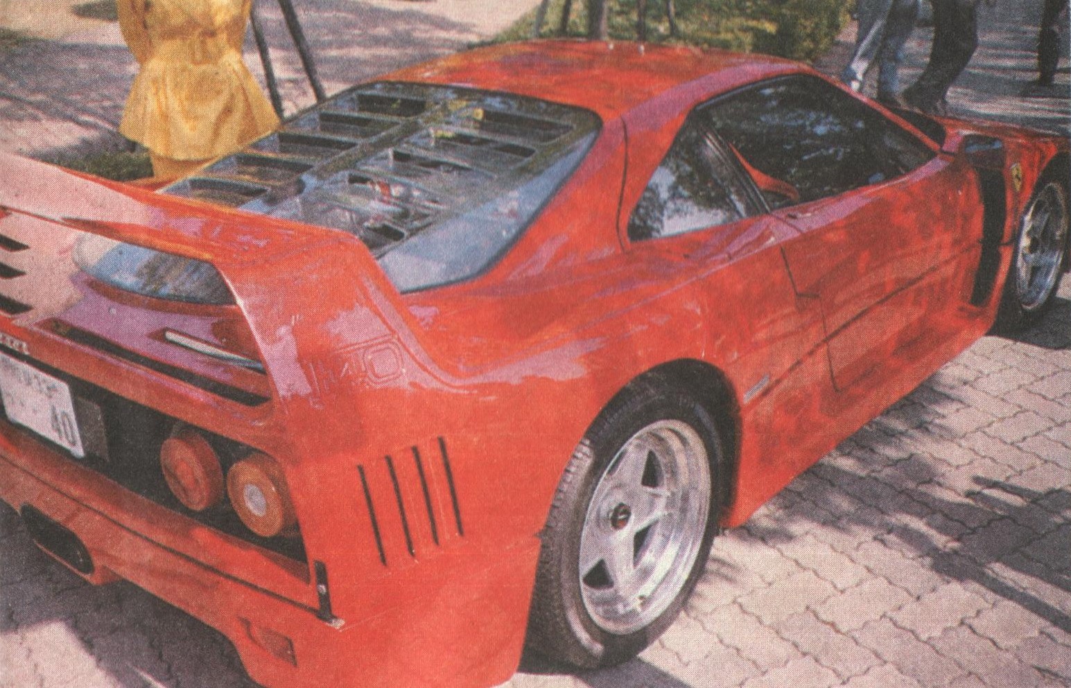 Ferrari F40 Rear View.jpg