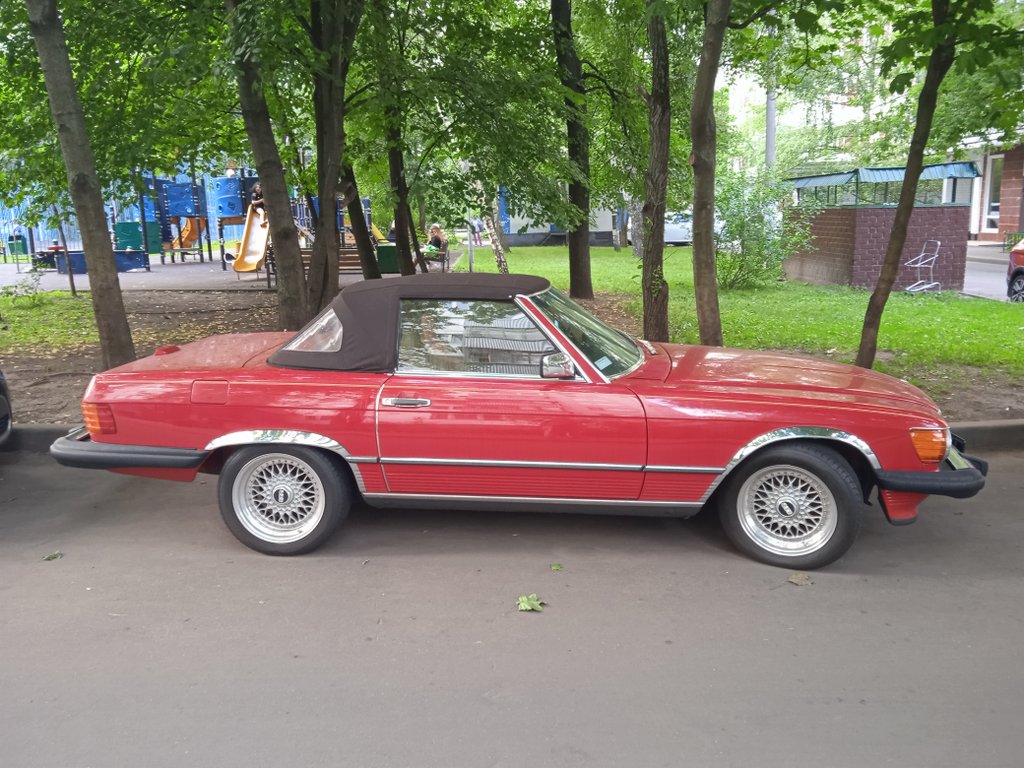 88348686ZrL.jpg