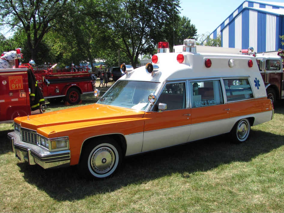 Cadillac Ambulance 2.jpg
